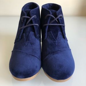 NWT TOMS Desert Wedge - Velvet
